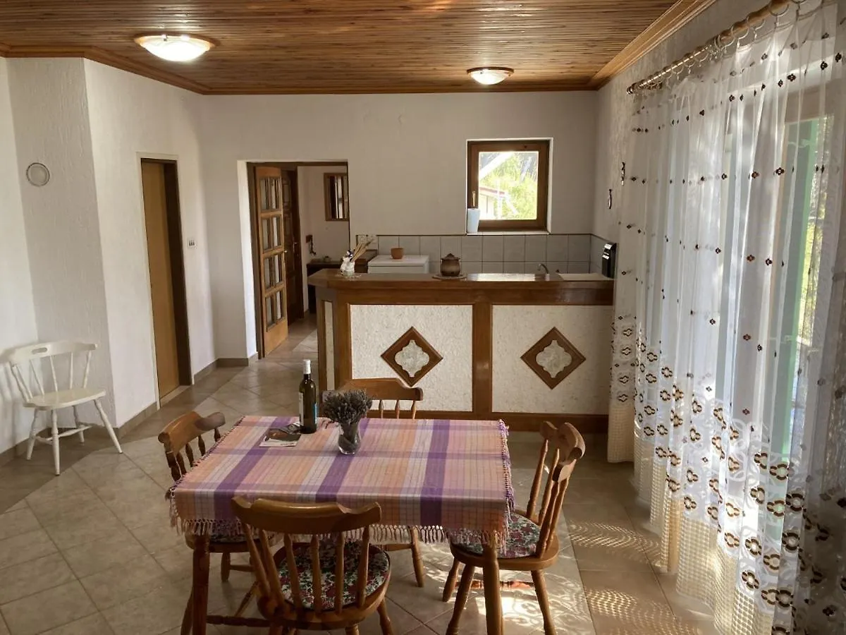 Lavender And Salt Holiday Home Banjol